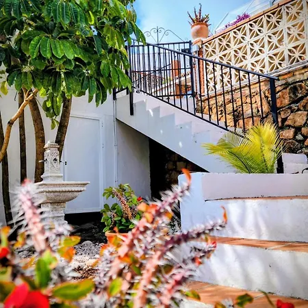 Hotel White Village Boutique, 3*